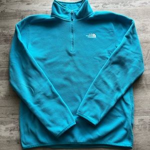 The North Face 1/4 sweater. New!